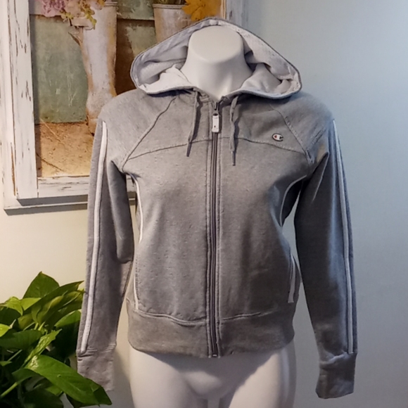 Champion Tops - Champion Sweatshirt